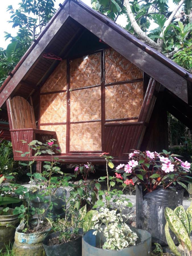 LHOYJEAN Garden Hostel Batuan Exterior foto