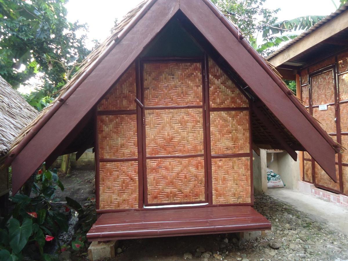 LHOYJEAN Garden Hostel Batuan Exterior foto
