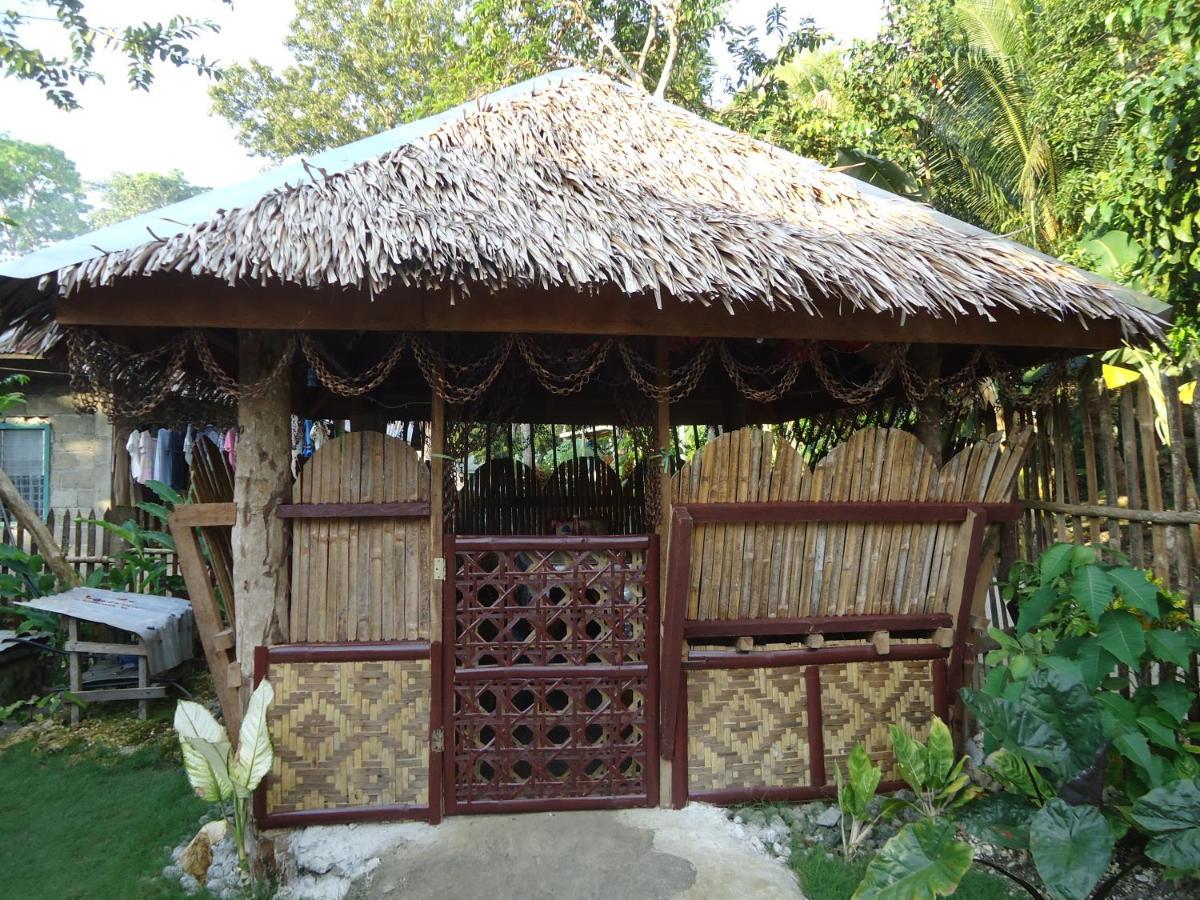 LHOYJEAN Garden Hostel Batuan Exterior foto