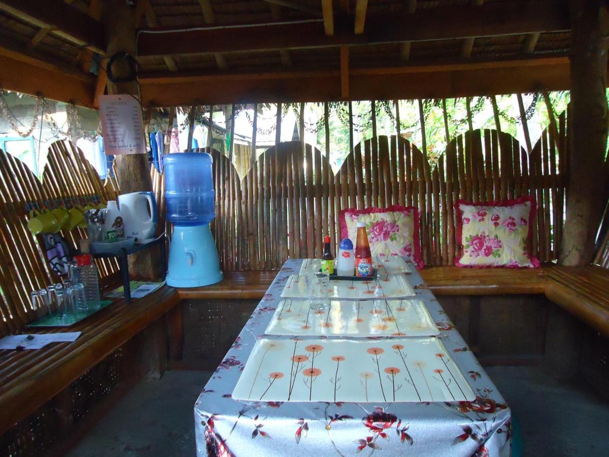 LHOYJEAN Garden Hostel Batuan Exterior foto