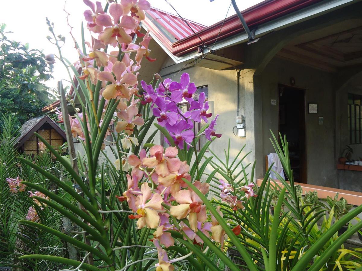 LHOYJEAN Garden Hostel Batuan Exterior foto