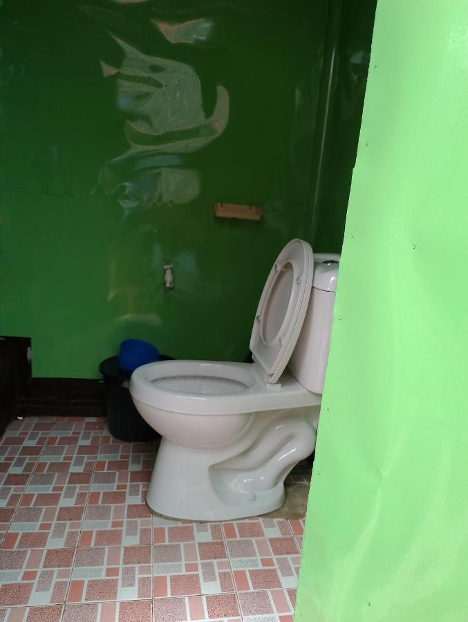 LHOYJEAN Garden Hostel Batuan Exterior foto