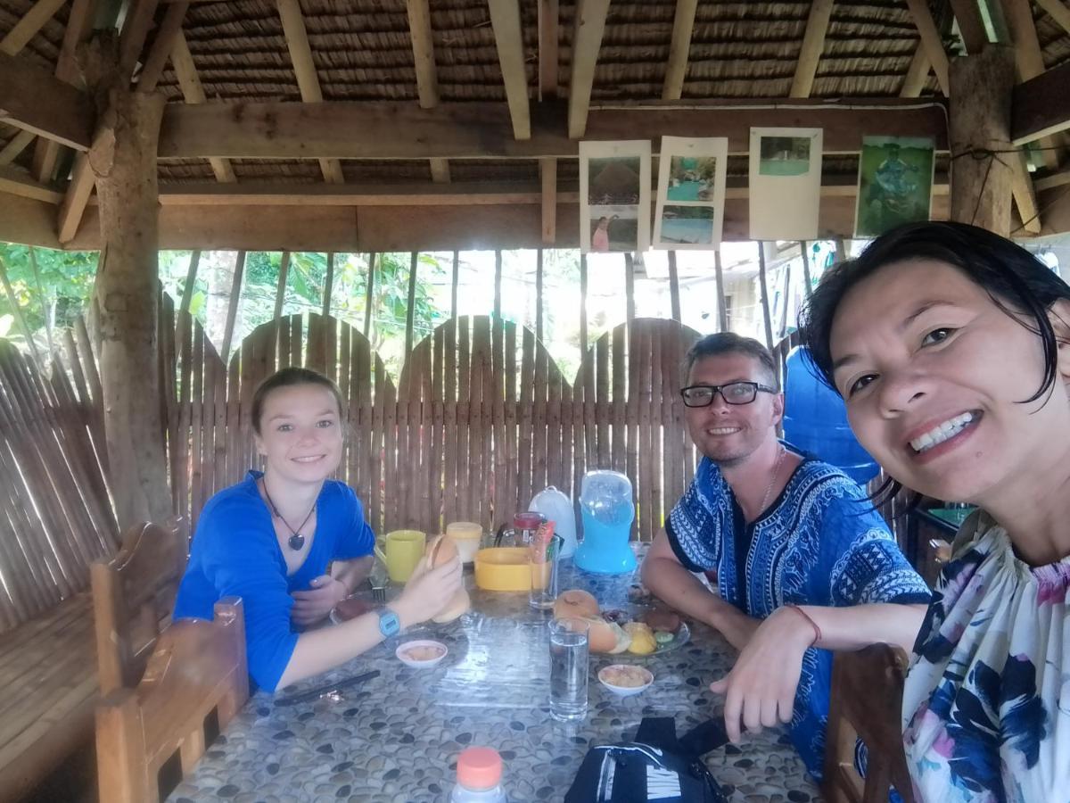 LHOYJEAN Garden Hostel Batuan Exterior foto
