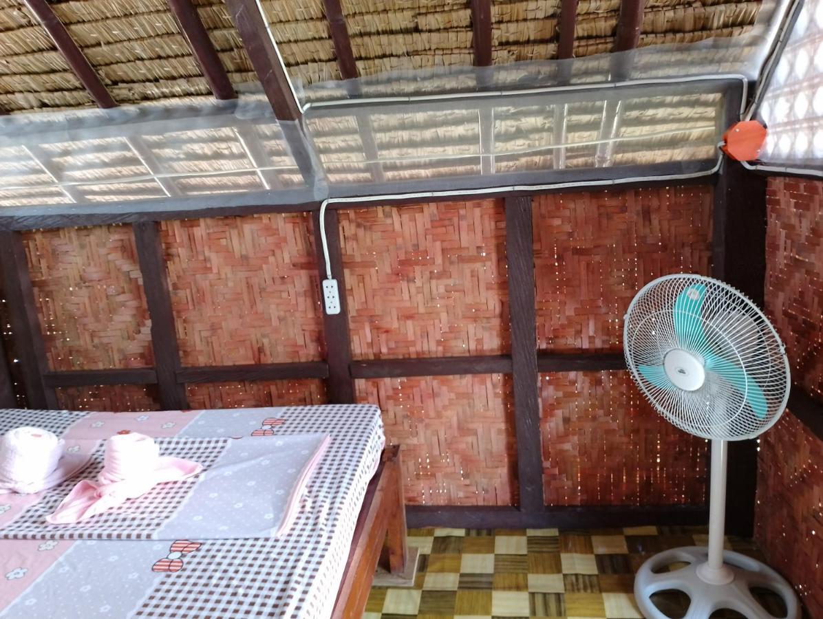 LHOYJEAN Garden Hostel Batuan Exterior foto