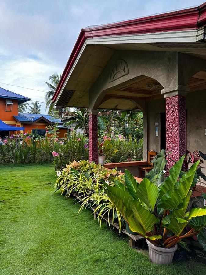 LHOYJEAN Garden Hostel Batuan Exterior foto