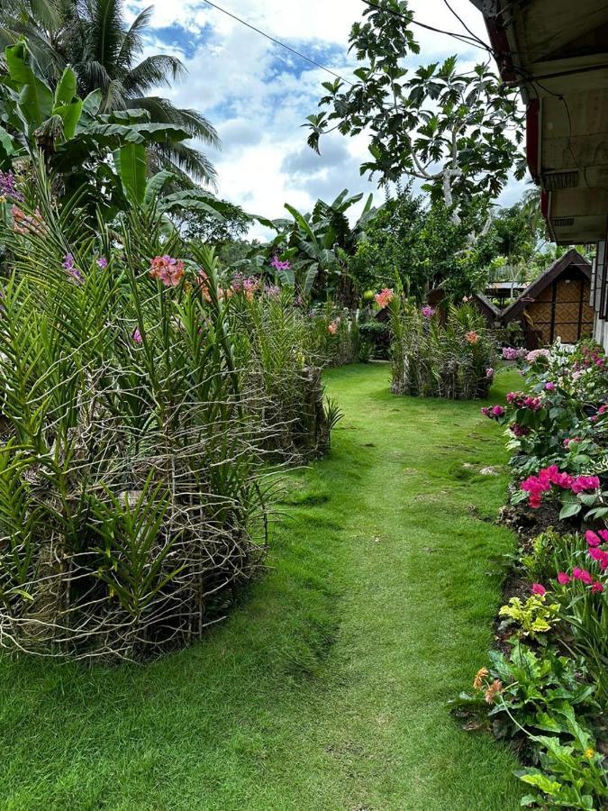 LHOYJEAN Garden Hostel Batuan Exterior foto
