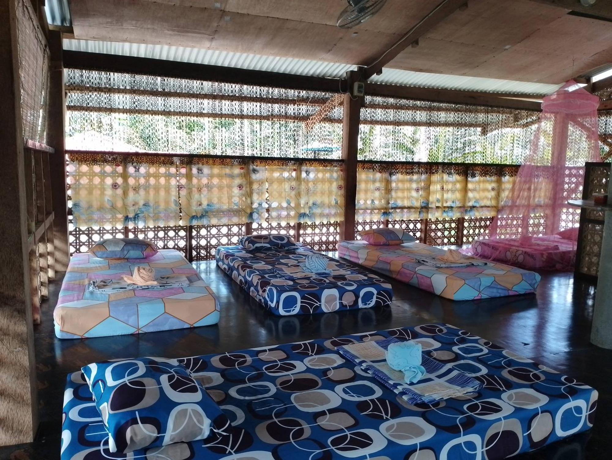 LHOYJEAN Garden Hostel Batuan Exterior foto