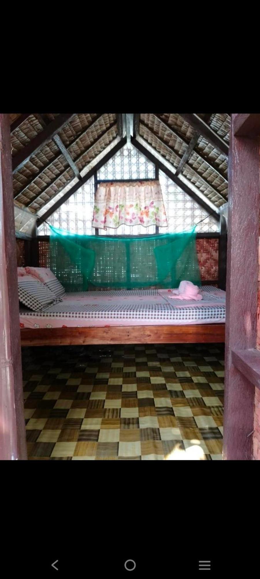 LHOYJEAN Garden Hostel Batuan Exterior foto