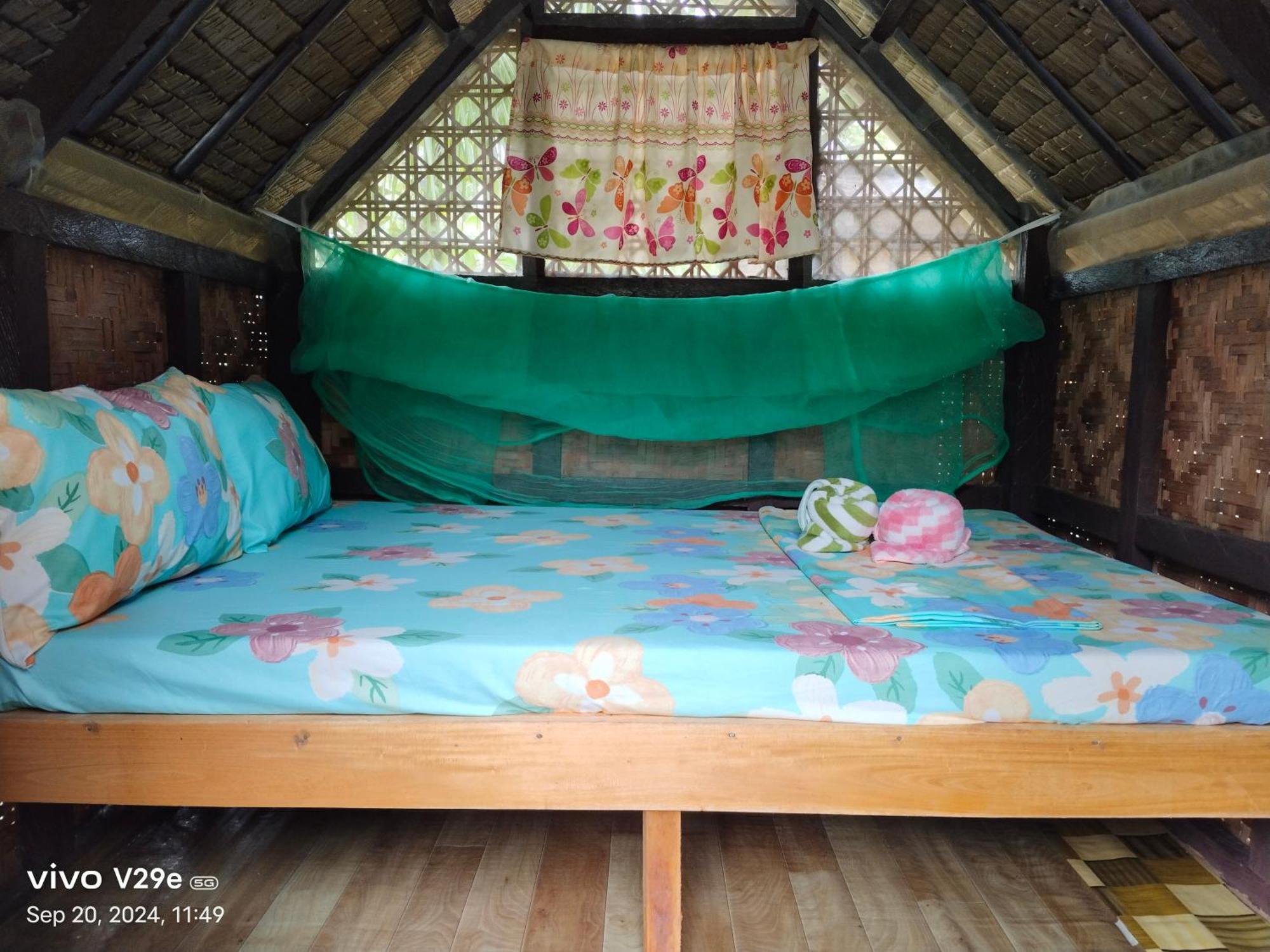 LHOYJEAN Garden Hostel Batuan Exterior foto