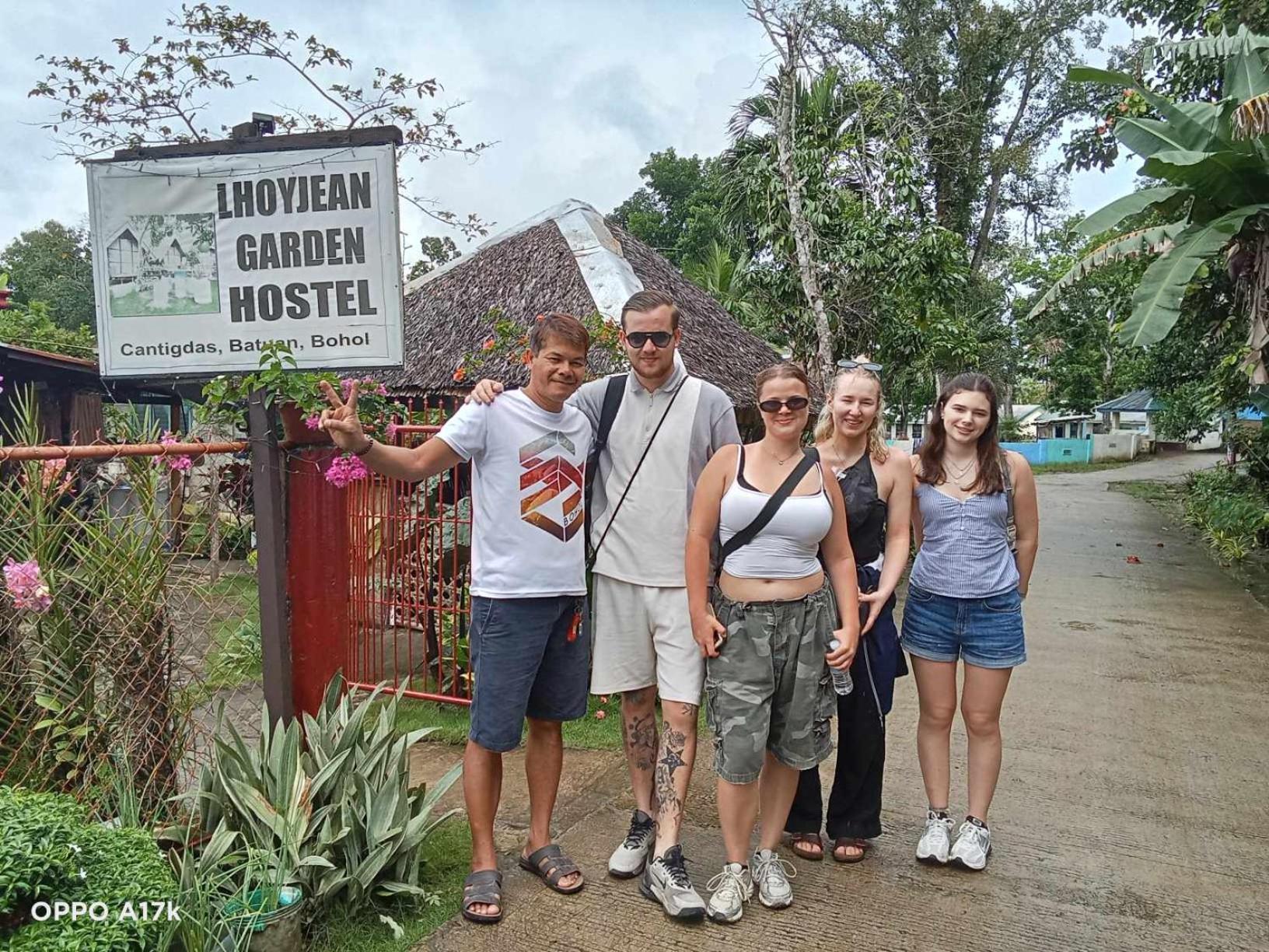 LHOYJEAN Garden Hostel Batuan Exterior foto